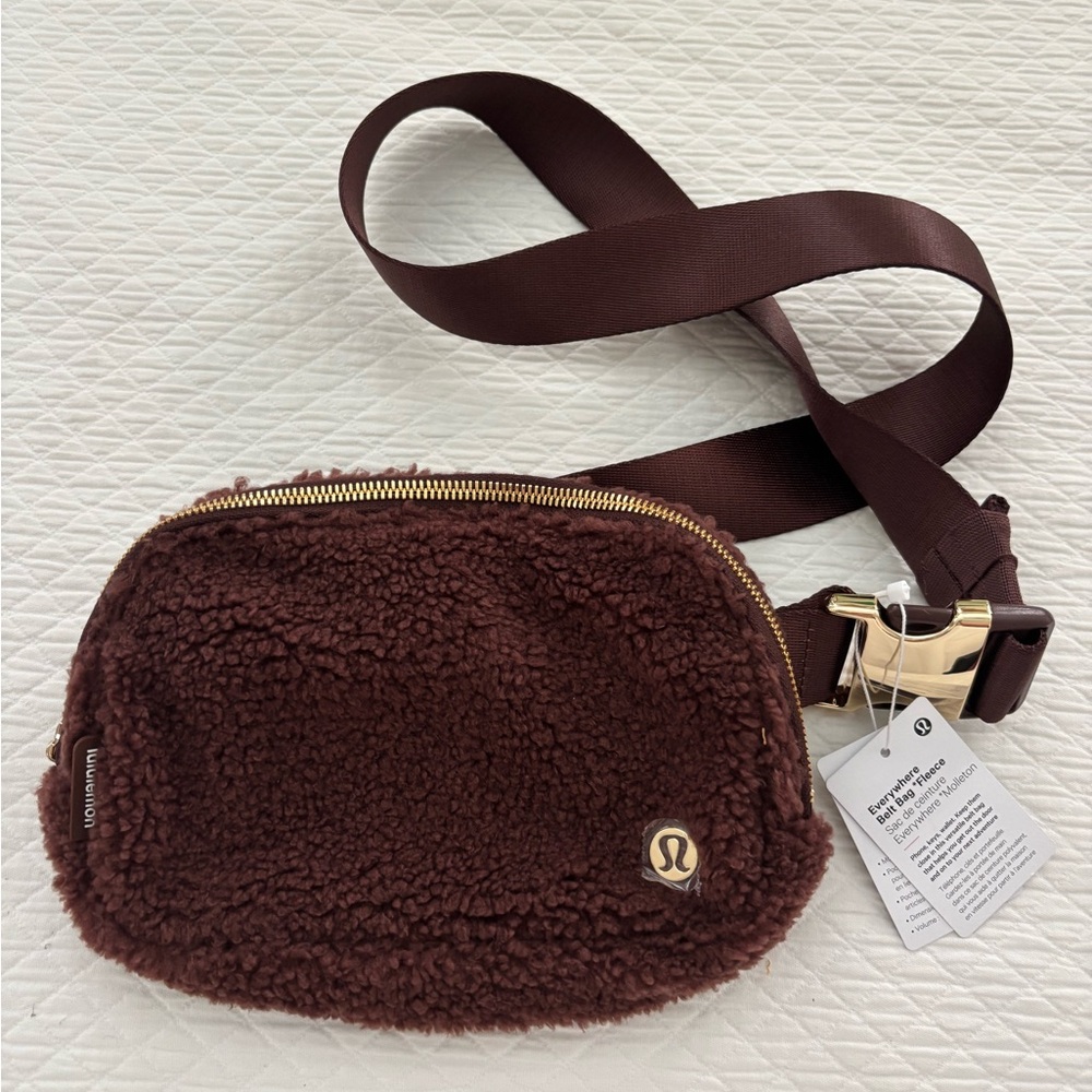 NWT Lululemon Everywhere Belt Bag, Brown Fleece